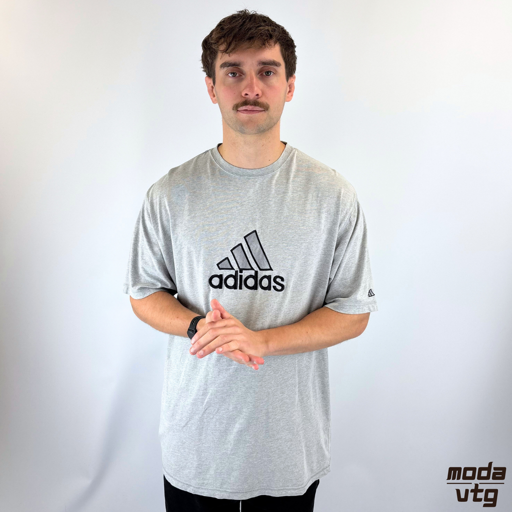 Vintage 90s Adidas T-Shirt Grey XL Embroidered
