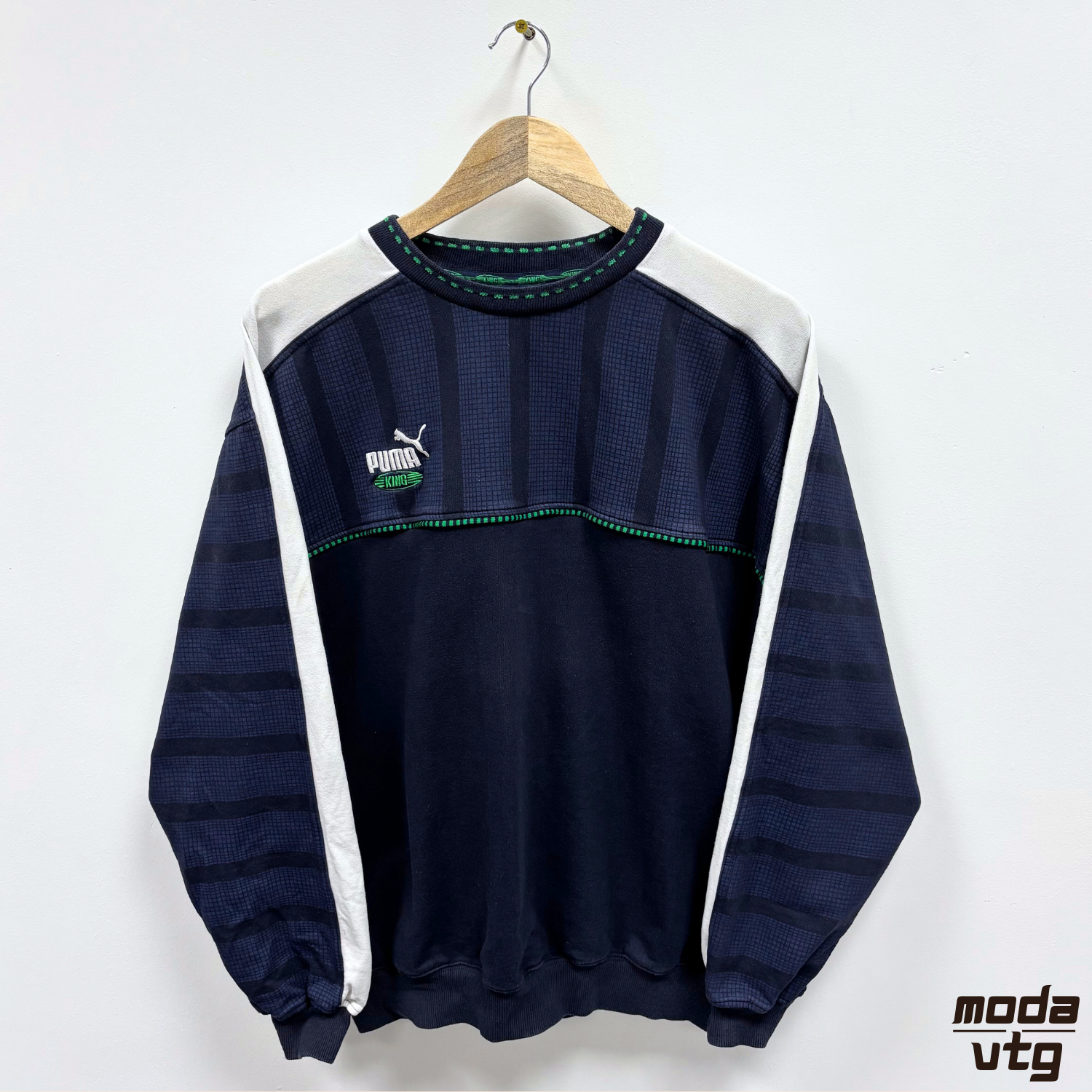 Vintage 90s Puma Sweatshirt Navy Medium Retro Crewneck