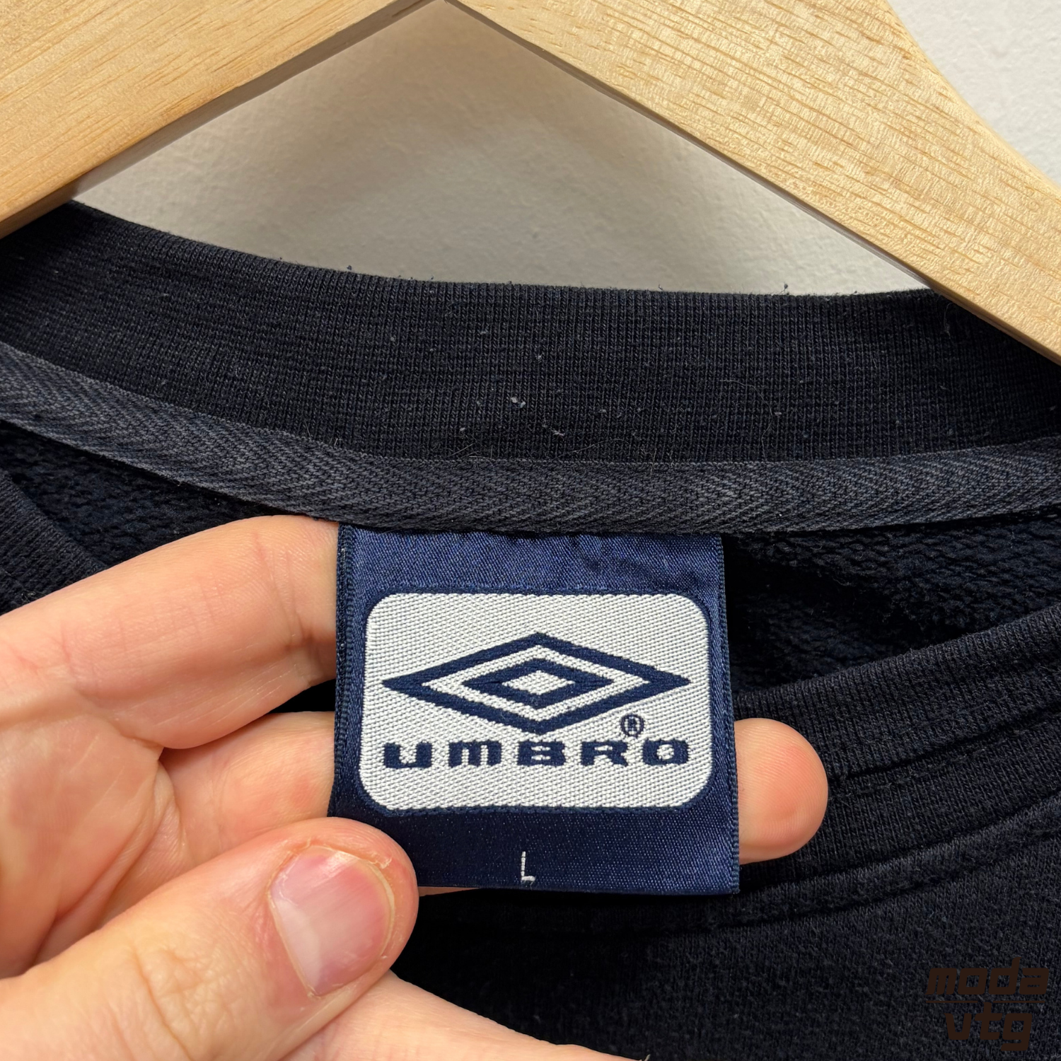 Vintage Y2K Umbro Sweatshirt Black Large Retro Unisex