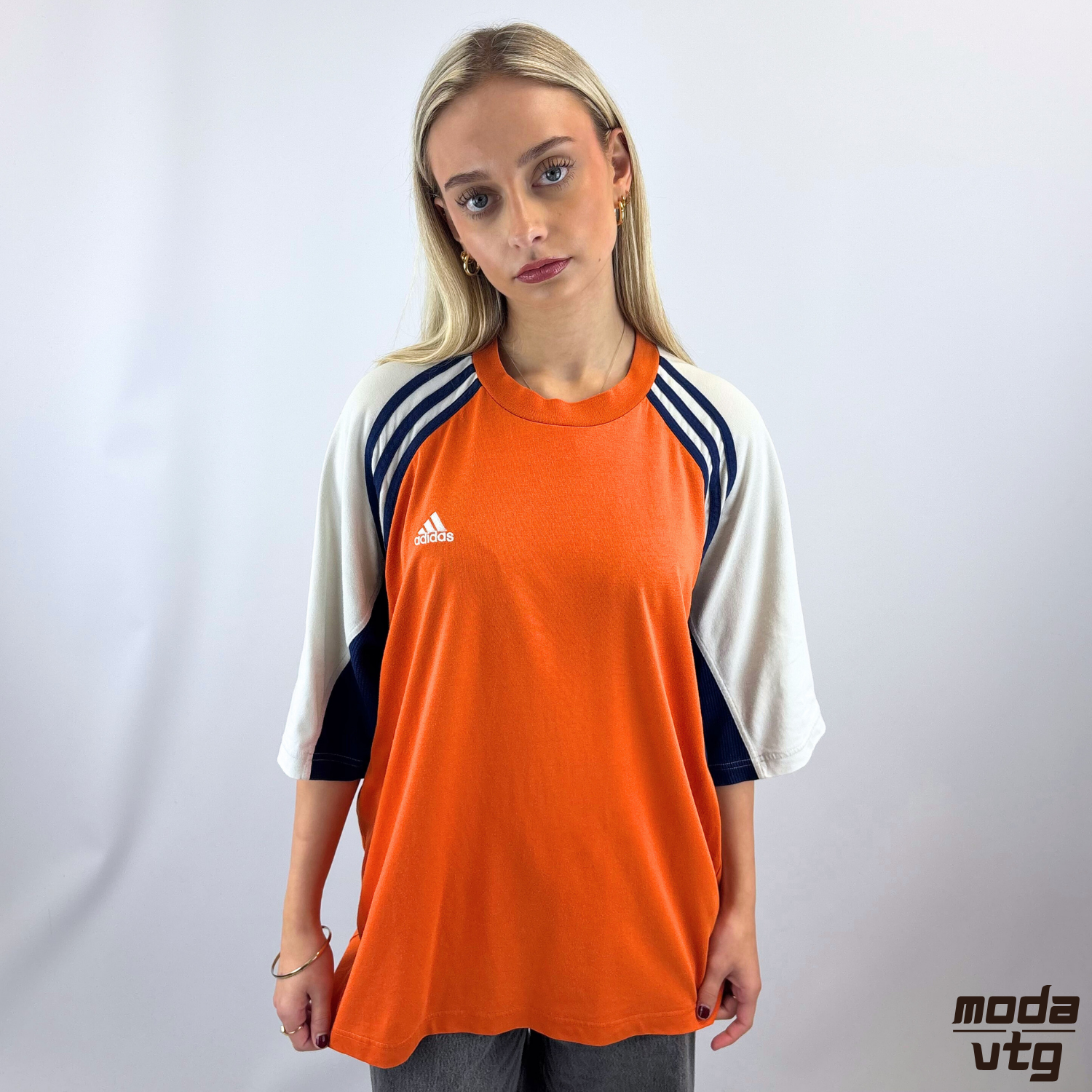 Vintage 90s Adidas T-Shirt Orange Large Holiday Summer