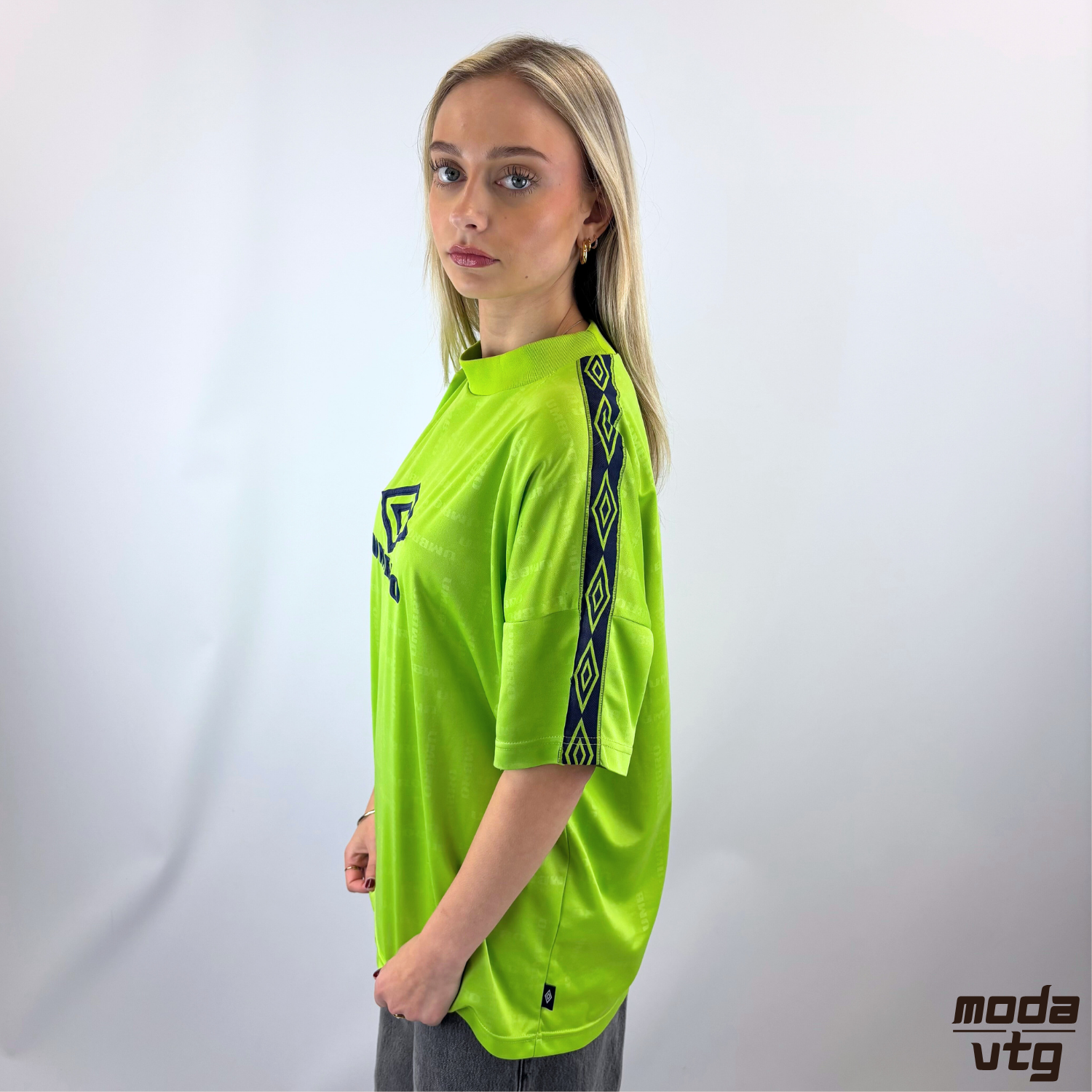 Vintage 90s Umbro Jersey Green Large Blokecore Football