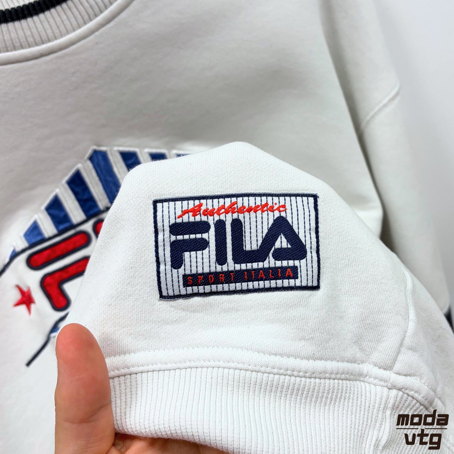 Vintage 90s Fila Sweatshirt White Medium Retro Unisex
