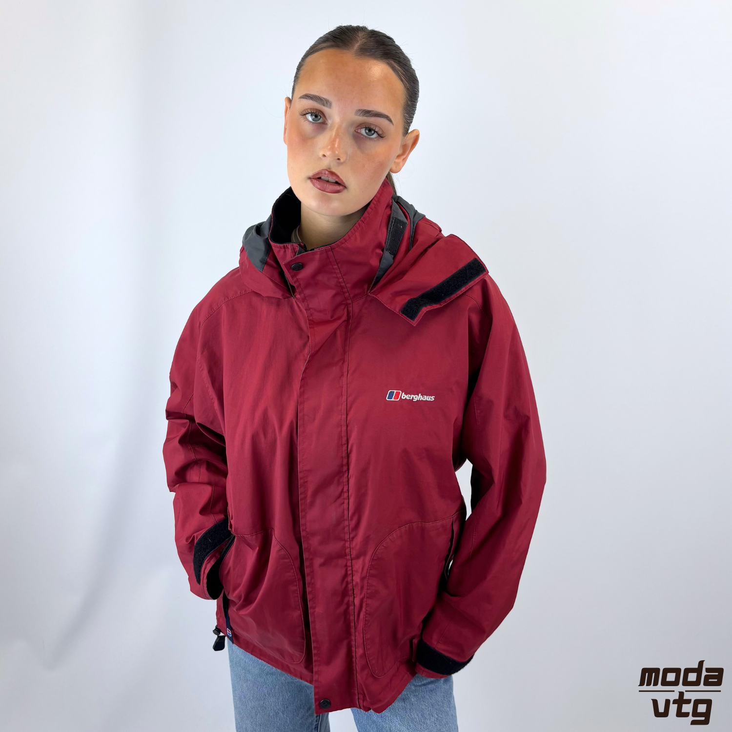 Vintage Y2K Berghaus Raincoat Burgundy Women’s Medium Aquafoil Pro 2 Gorpcore