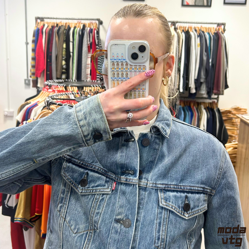 Vintage Y2K Levi’s Denim Jacket Blue Small Retro Unisex Trucker