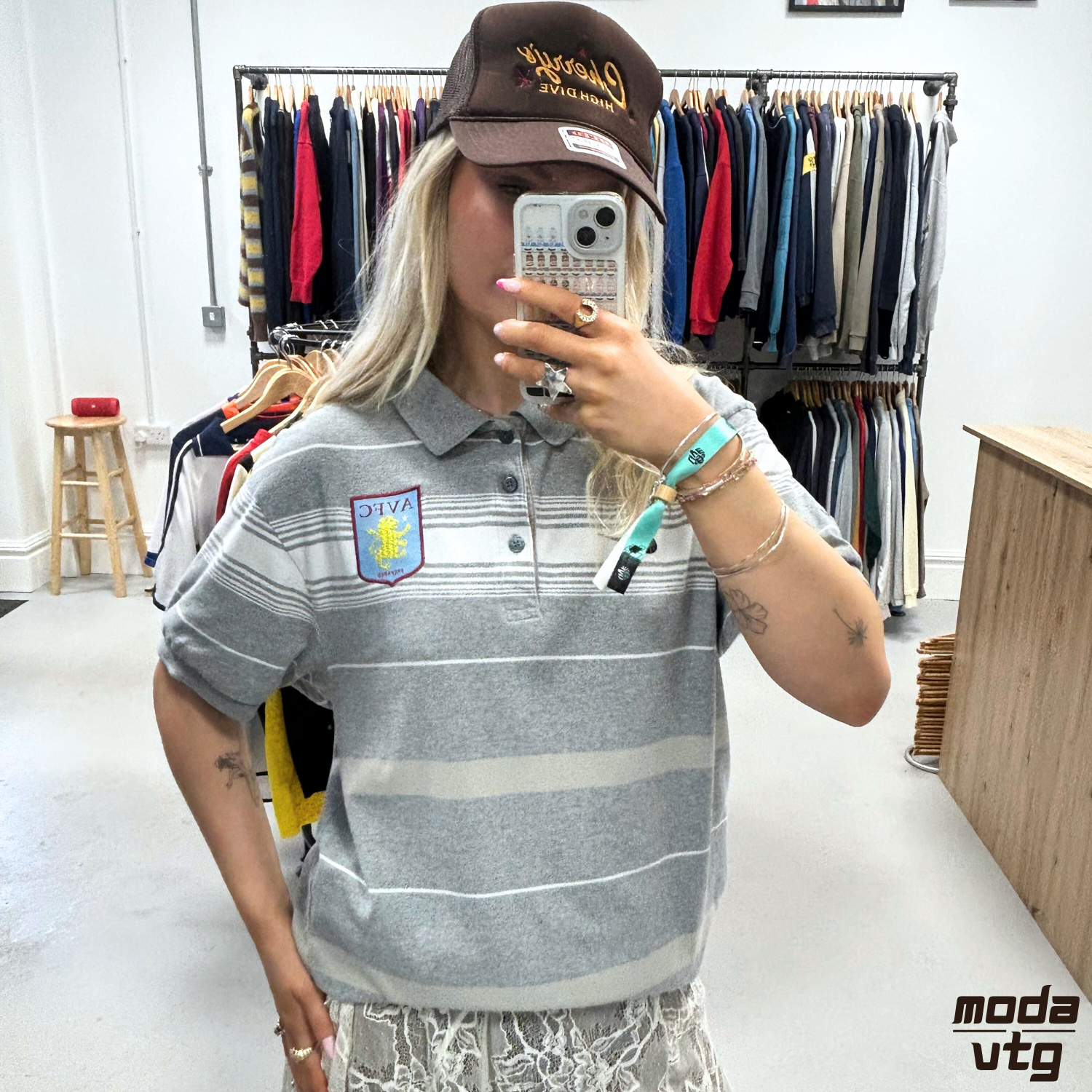 Vintage Y2K Aston Villa Polo Grey Medium Nike Retro Striped Unisex