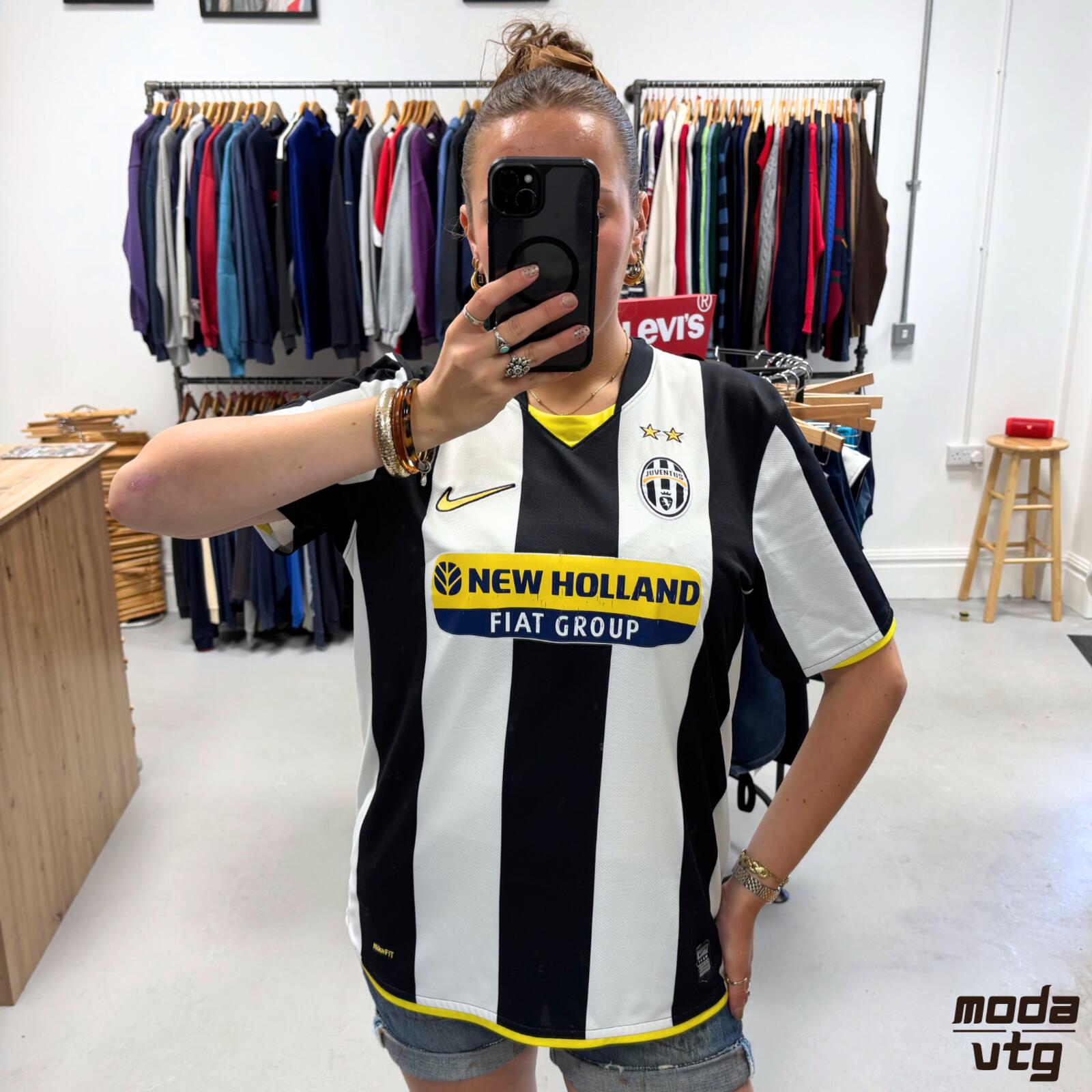 Vintage 2009/10 Juventus Jersey Black White Large Unisex Retro Nike Home