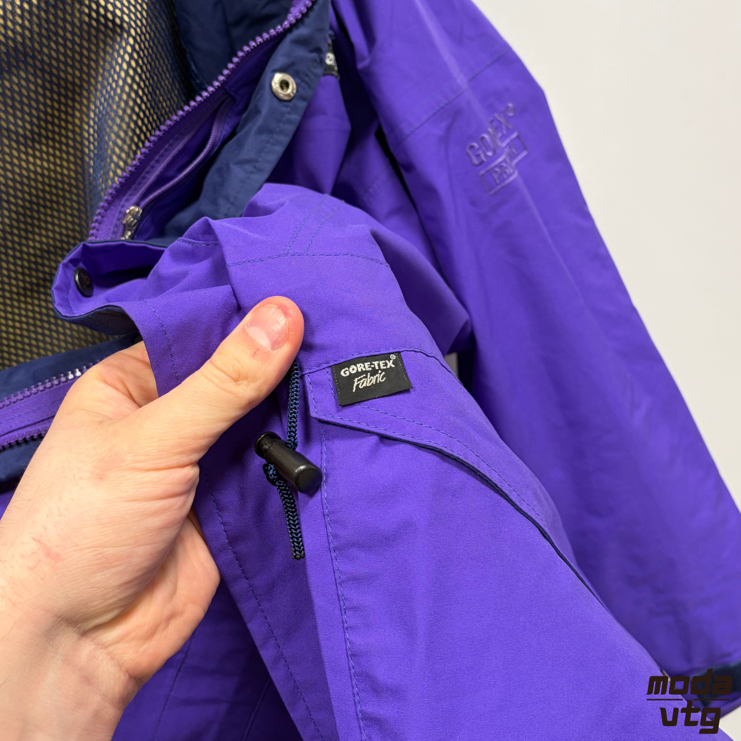 Vintage 90s Berghaus Raincoat Purple Women’s XL Goretex Walking Gorpcore