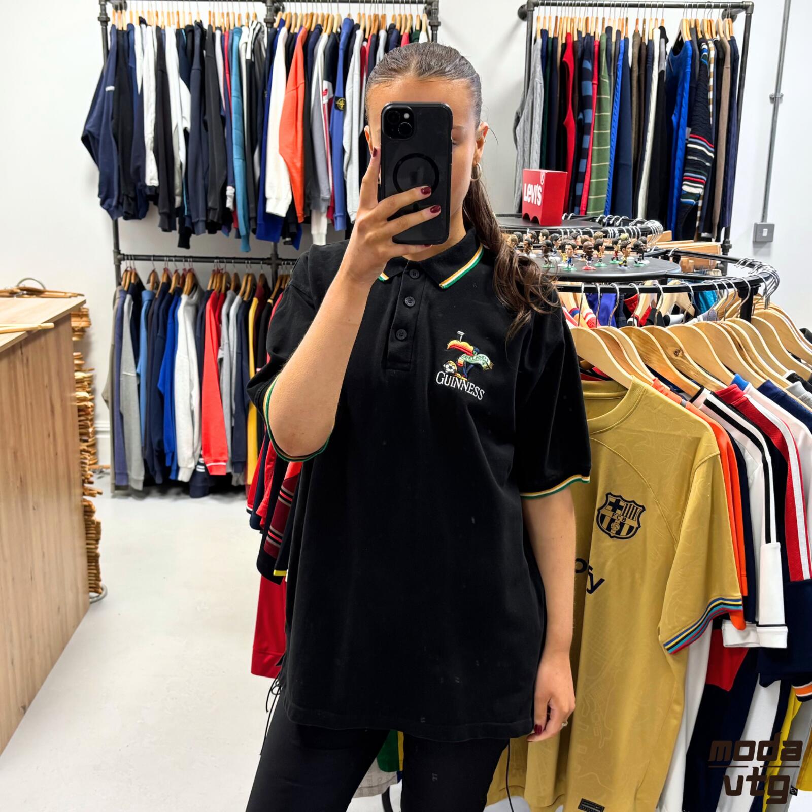 Vintage Y2K Guinness Polo Black Large Retro Unisex