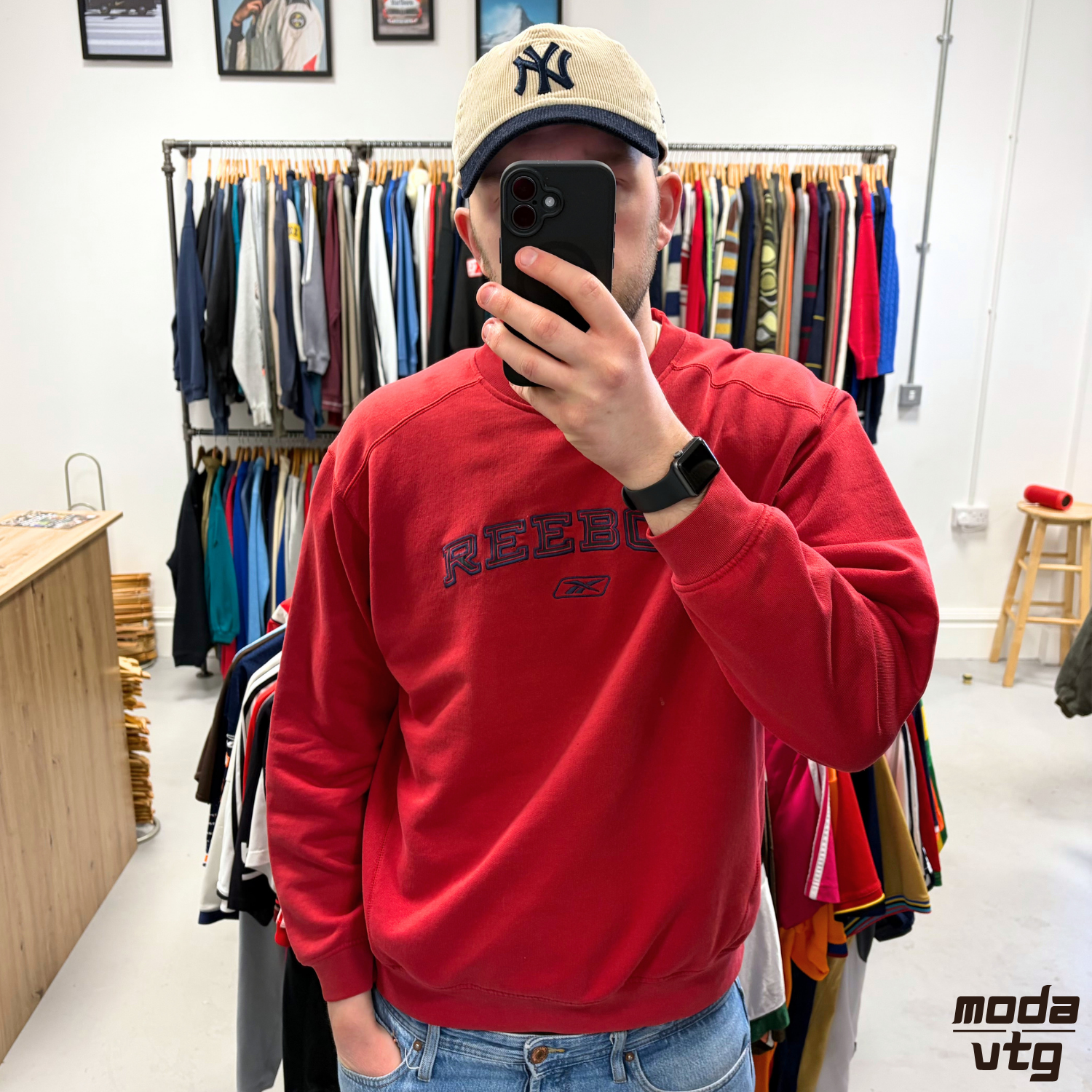 Vintage Y2K Reebok Sweatshirt Red Large Unisex Retro