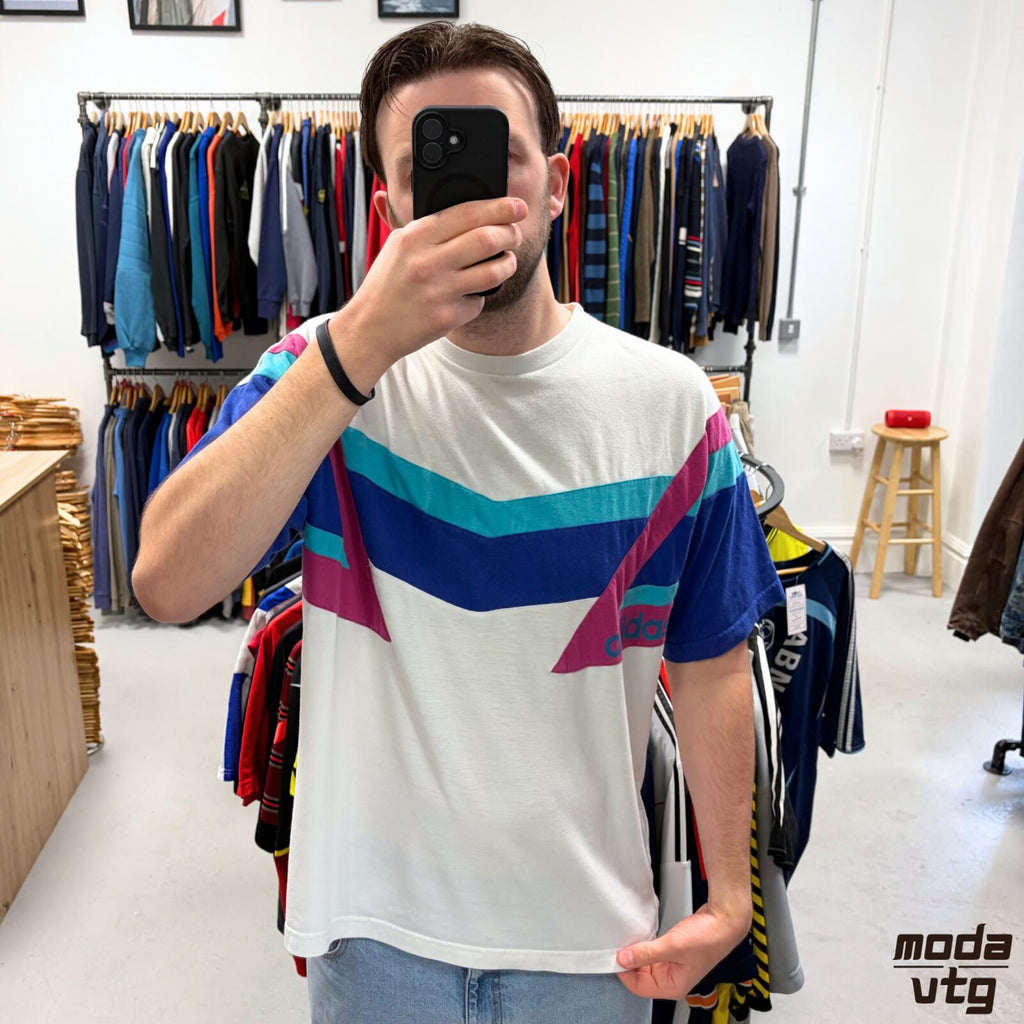 Vintage 90s Adidas T-Shirt White XL Retro Holiday Summer