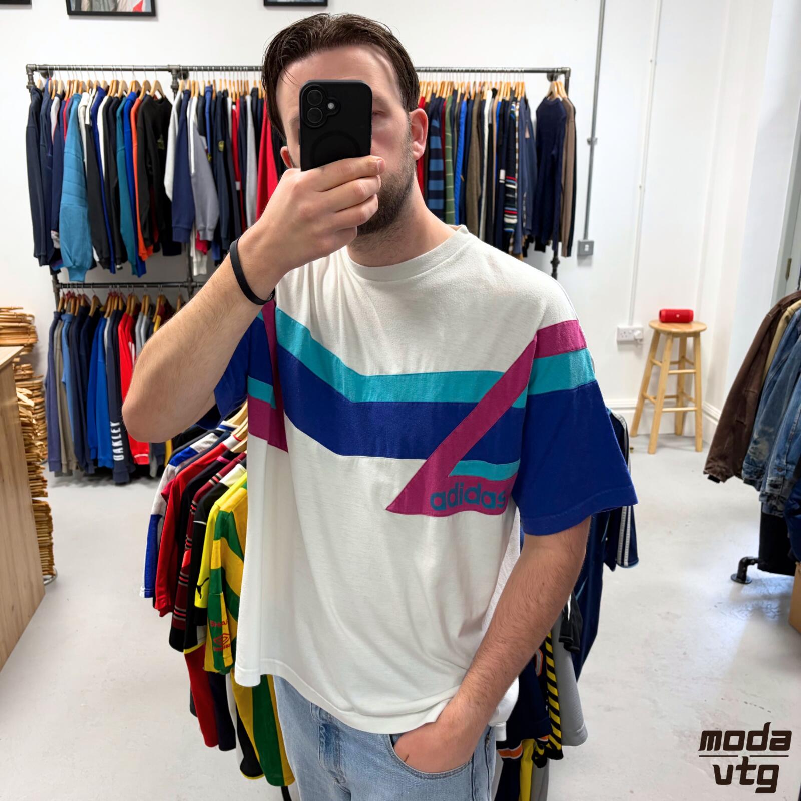 Vintage 90s Adidas T-Shirt White XL Retro Holiday Summer