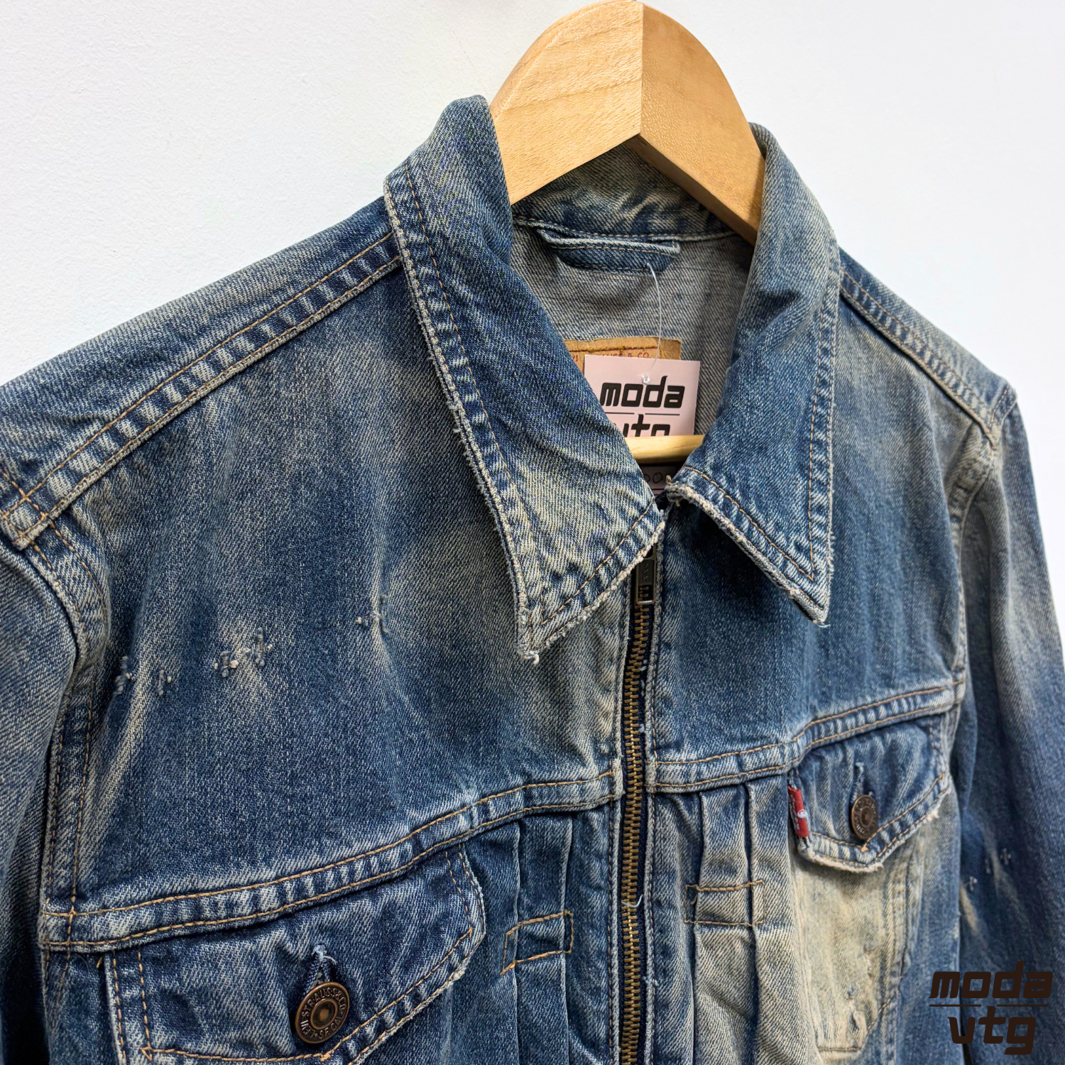 Vintage Y2K Levi’s Navy Women’s XS Retro Zip Up