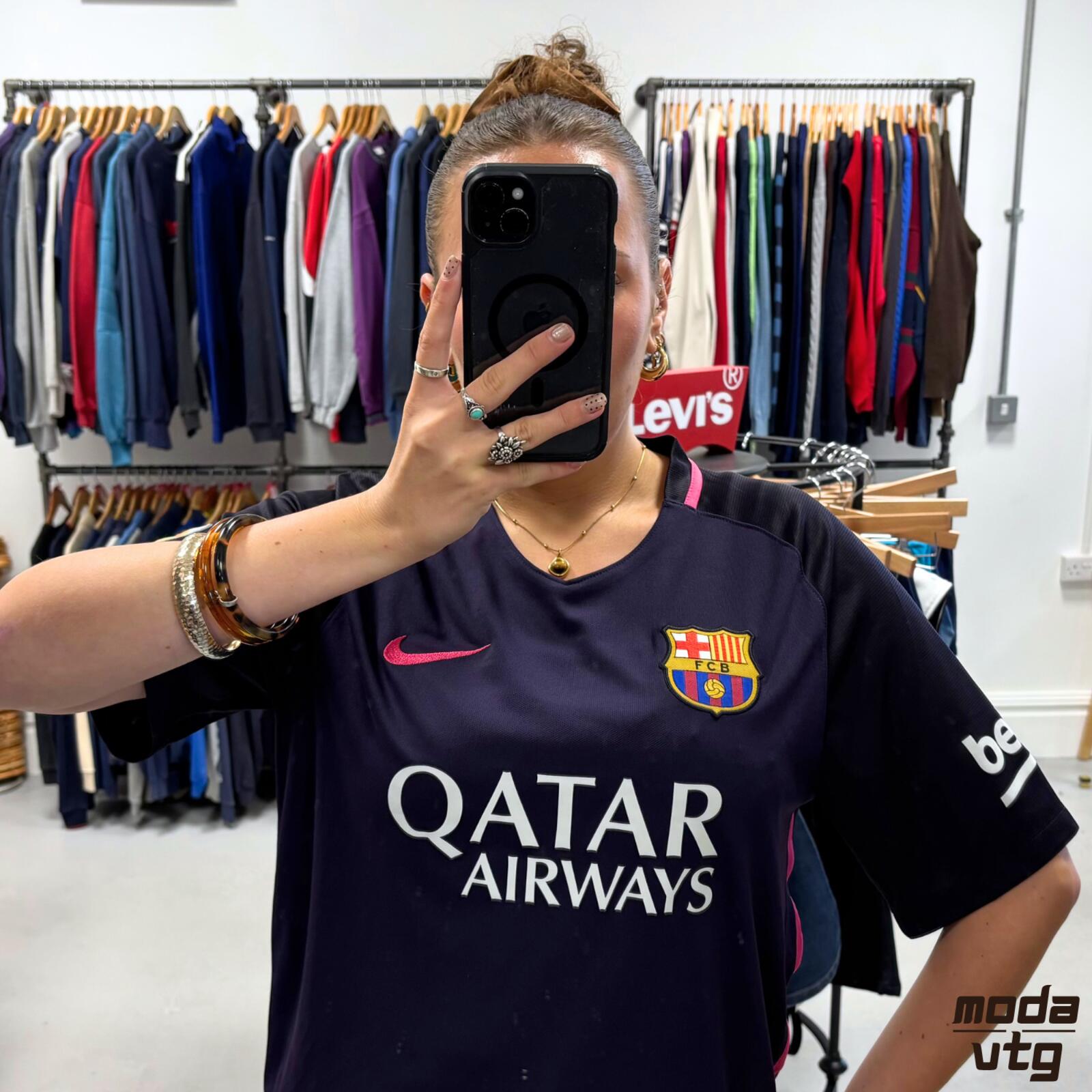 Vintage 2016/17 Barcelona Jersey Purple Large Nike Retro Unisex Away