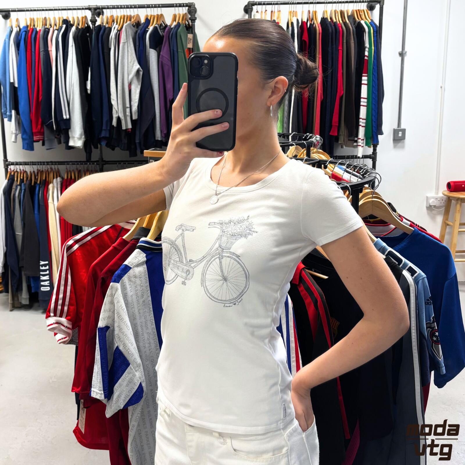 Vintage Y2K Armani Jeans T-Shirt White Women’s Small Retro Summer