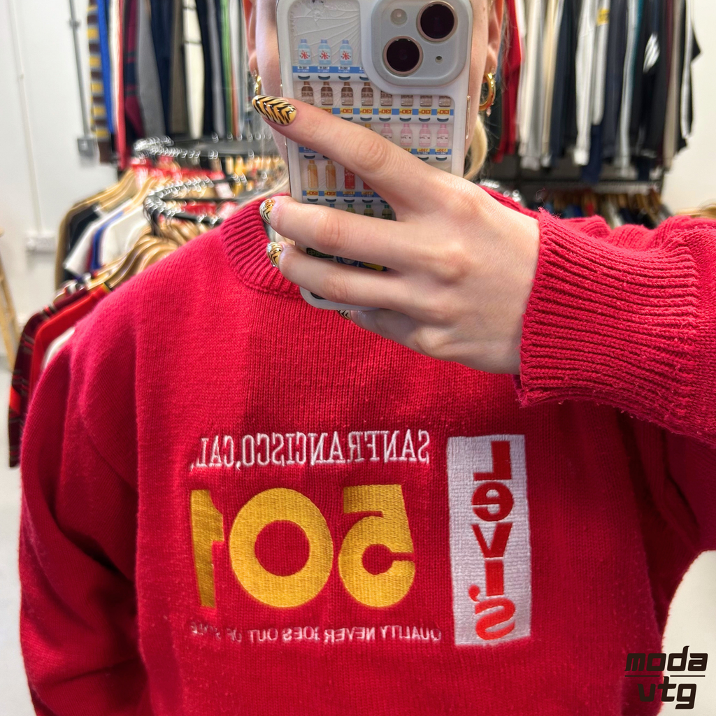 Vintage 80s Levi’s Knitted Jumper Red Small Unisex Retro