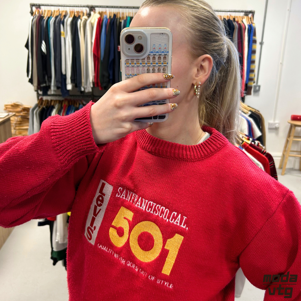 Vintage 80s Levi’s Knitted Jumper Red Small Unisex Retro