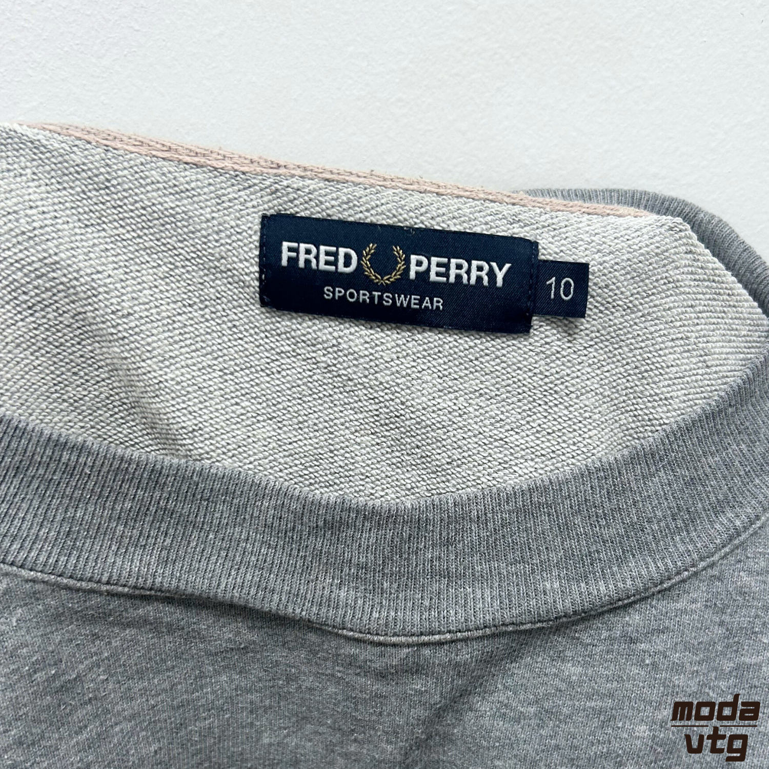 Vintage Y2K Fred Perry Sweatshirt Grey Small Unisex Retro Spellout