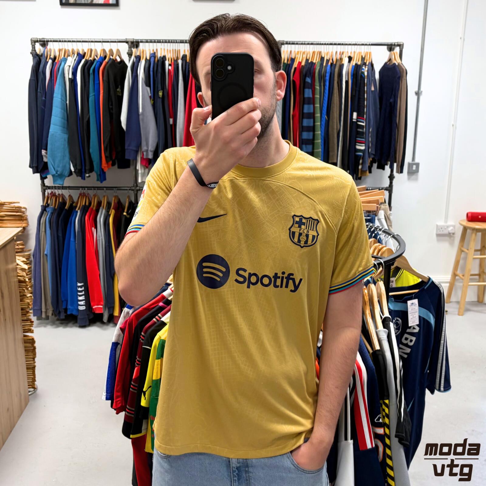 2022/23 Barcelona Kit Gold XL Retro Unisex Nike Away