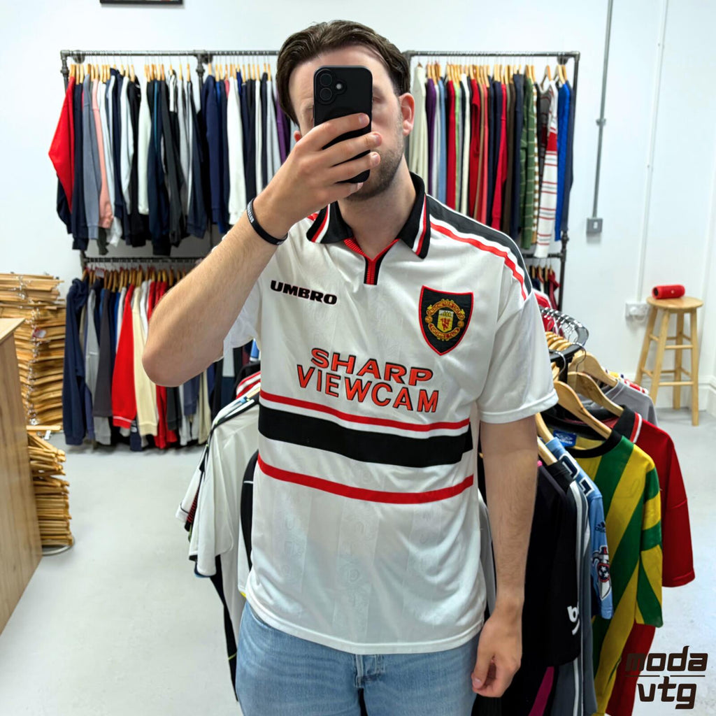 Vintage 1997/99 Manchester United Jersey Away White XL Umbro Retro Unisex