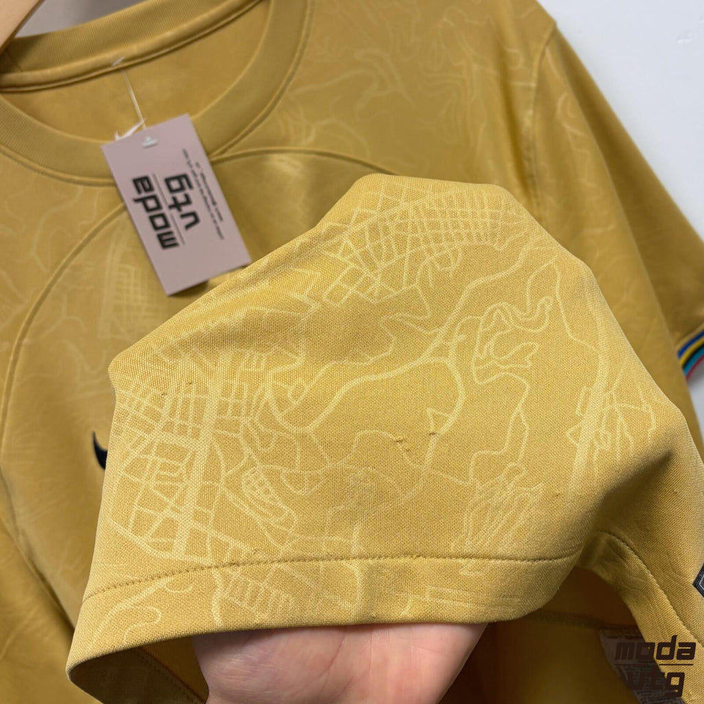 2022/23 Barcelona Kit Gold XL Retro Unisex Nike Away