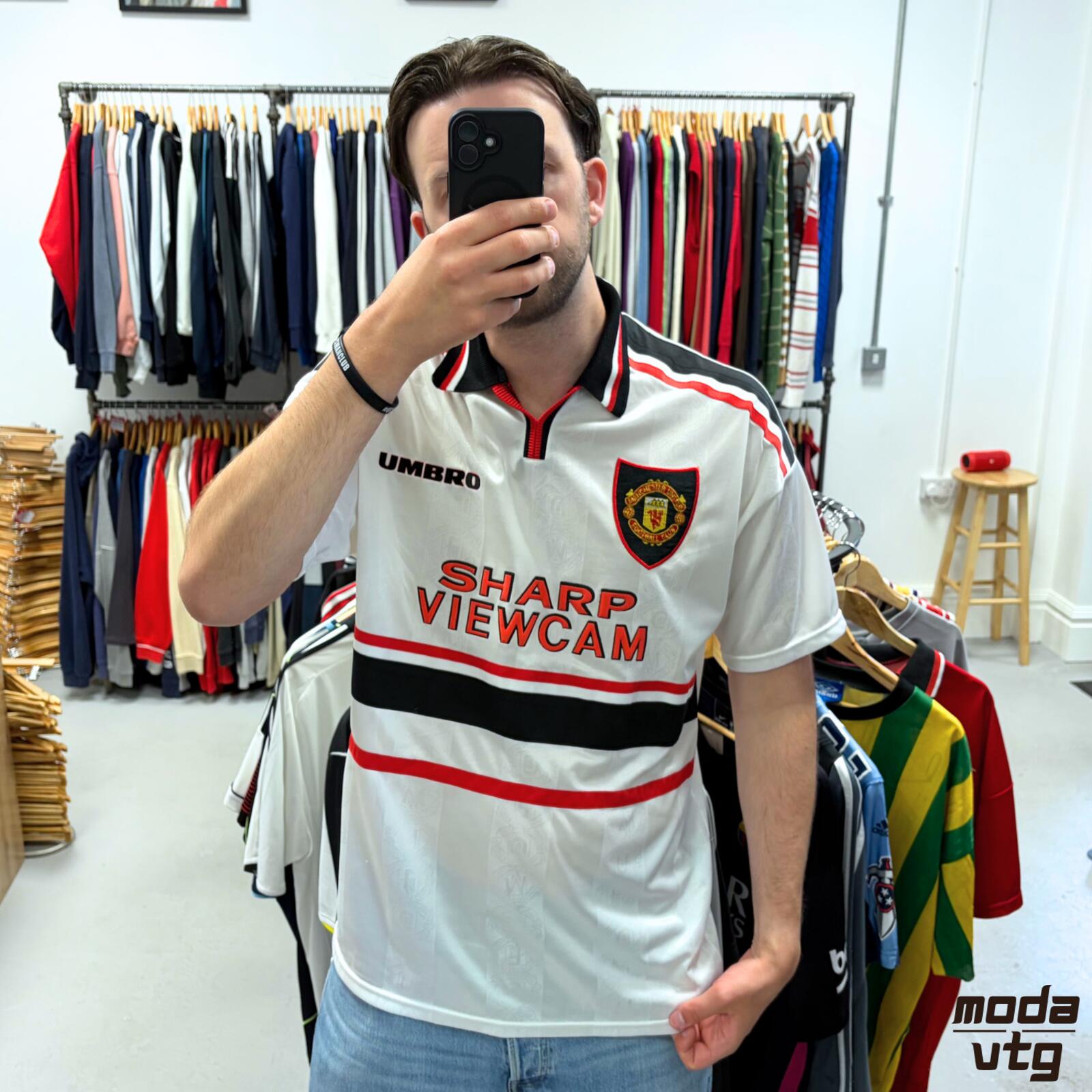 Vintage 1997/99 Manchester United Jersey Away White XL Umbro Retro Unisex