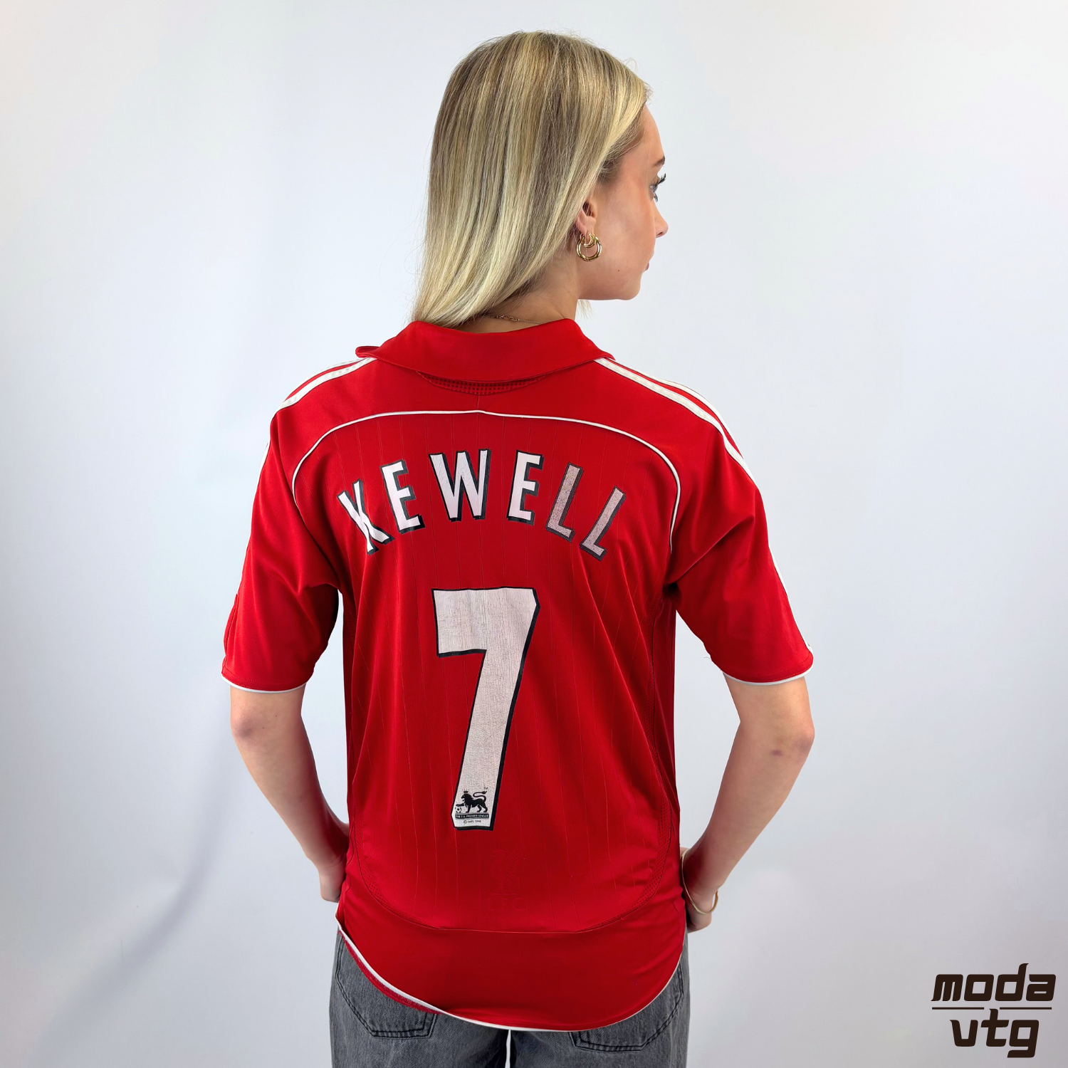 Vintage 06/08 Vintage Liverpool Adidas Home Jersey Red XS #7 Harry Kewell Blokec