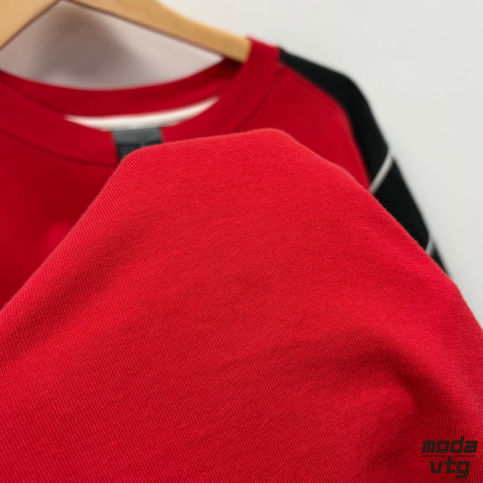 Vintage Y2K Manchester United T-Shirt Red XL Nike Retro Unisex