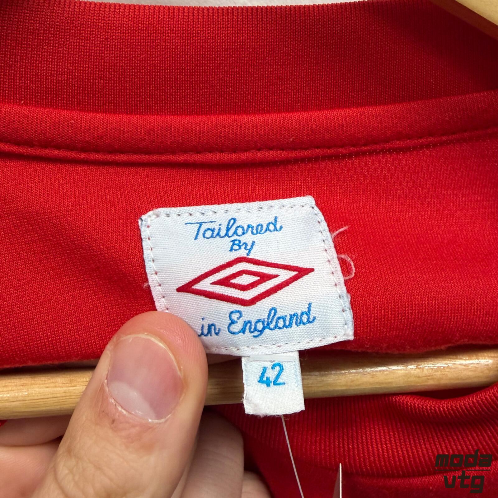 Vintage 2010/11 England Jersey Red Large Retro Unisex Umbro Away
