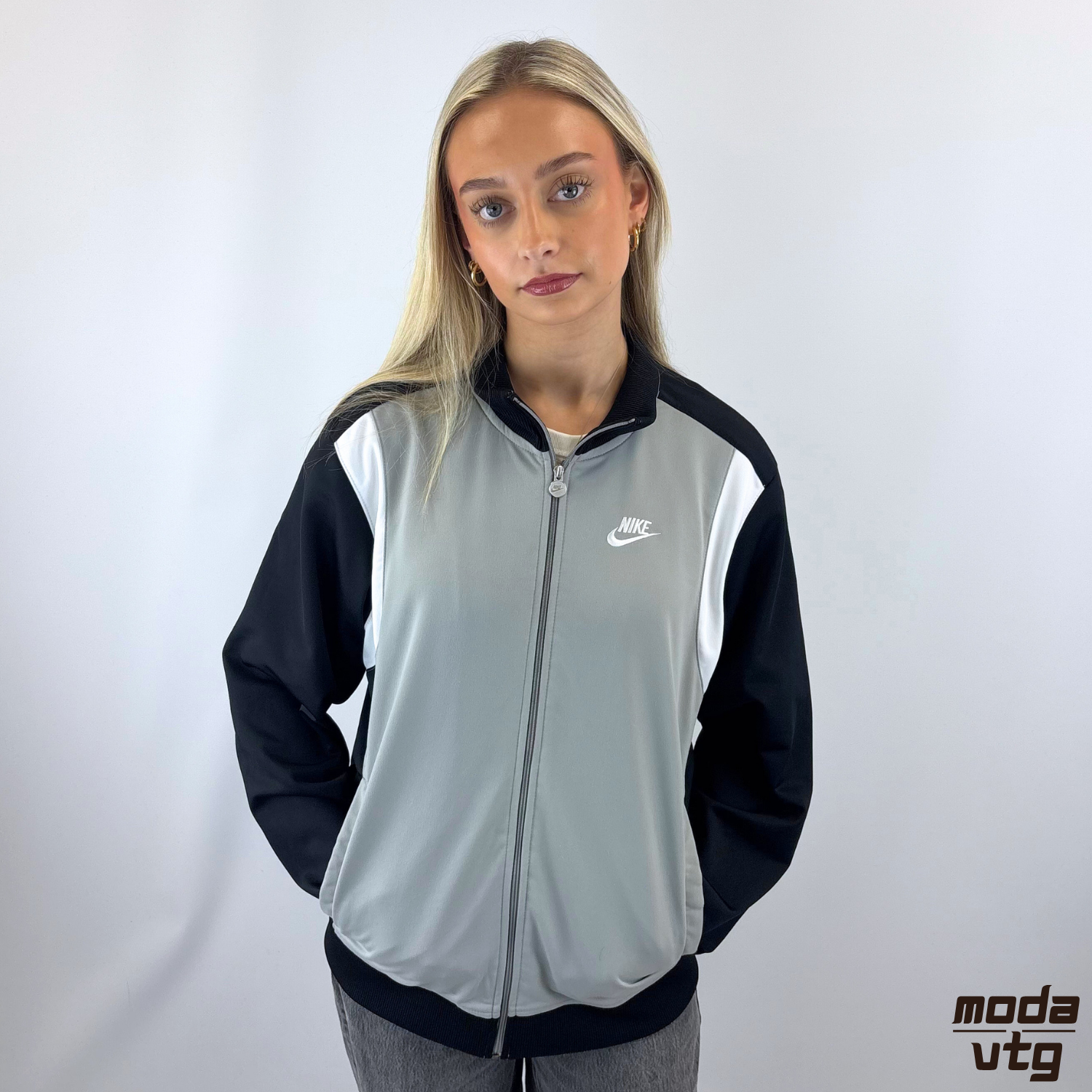 Vintage Y2K Nike Track Jacket Grey Medium Retro