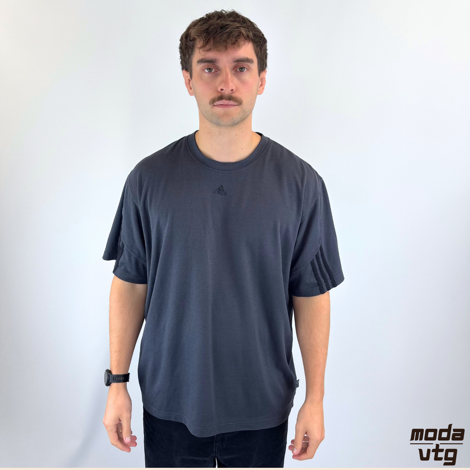 Vintage Y2K Adidas T-Shirt Grey XL