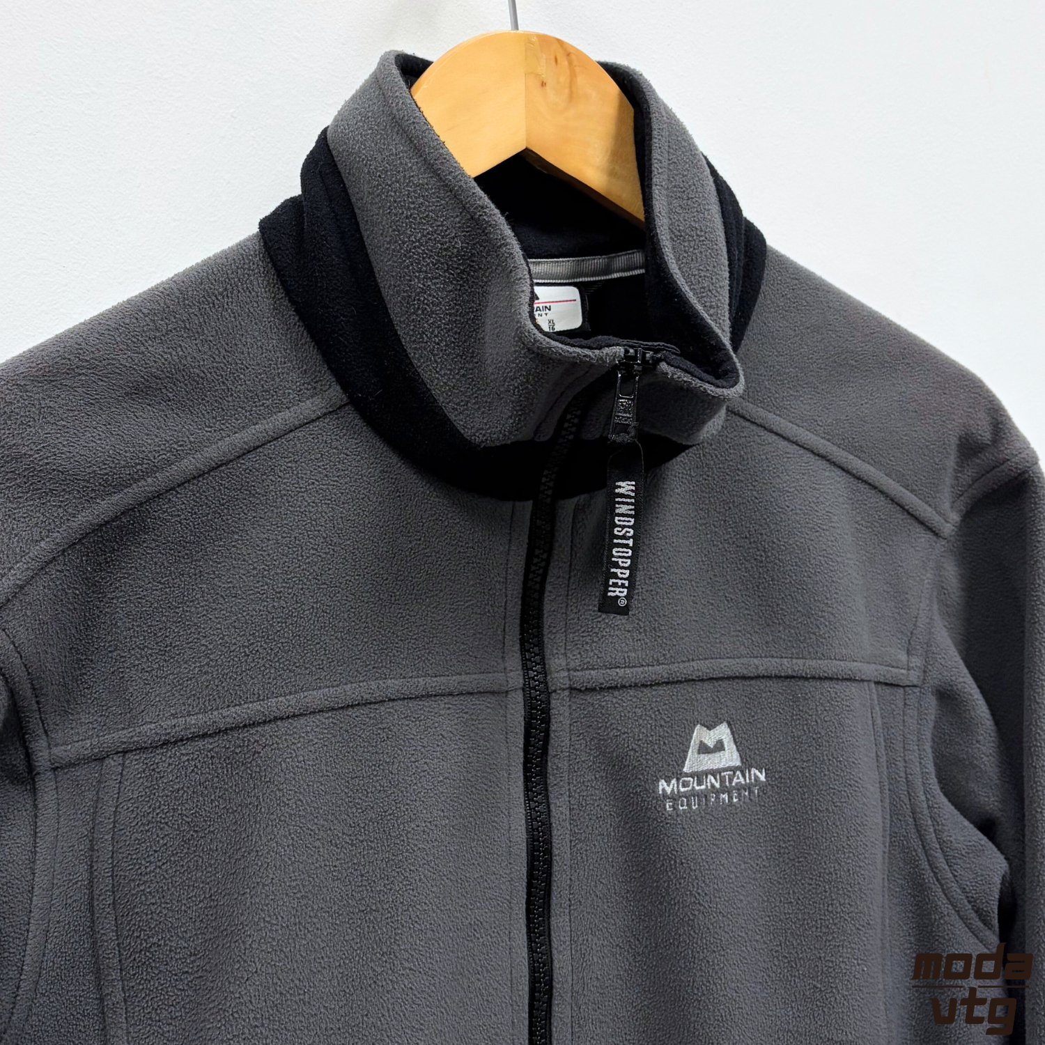 Vintage Y2K Mountain Equipment Fleece Grey Women’s Large Gorpcore Windstopper Wa