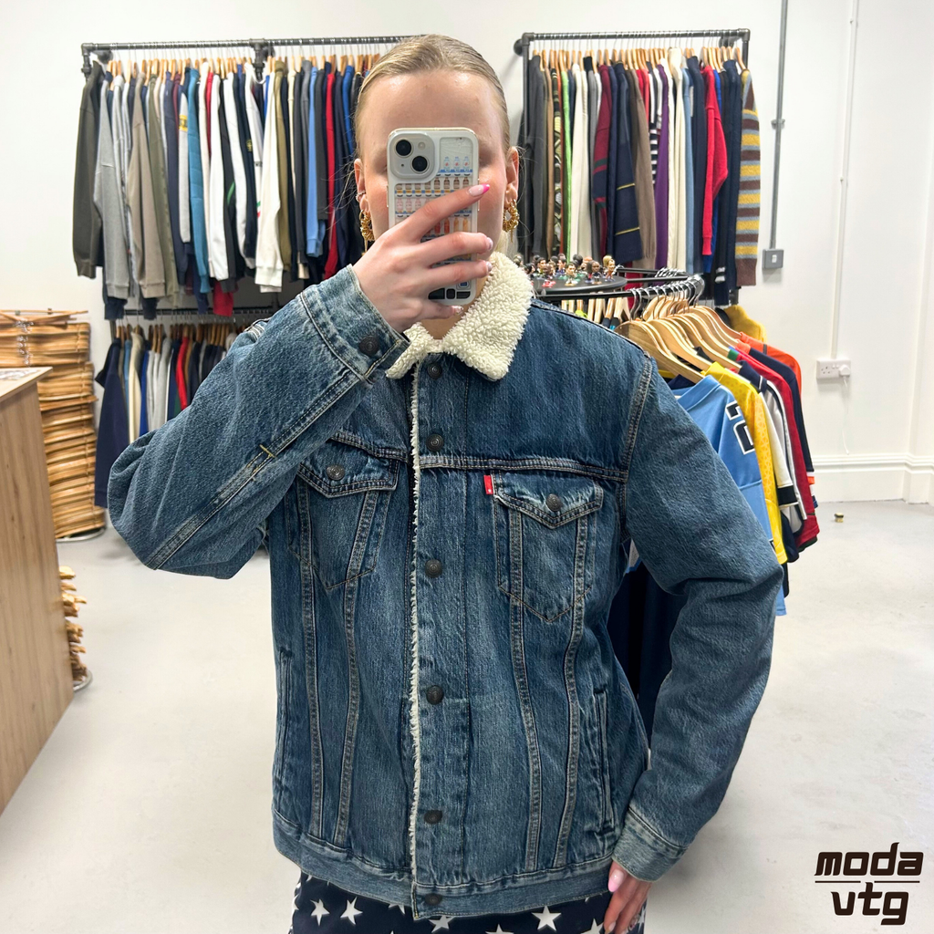 Vintage Y2K Levi’s Denim Trucker Jacket Blue Medium Unisex Sherpa
