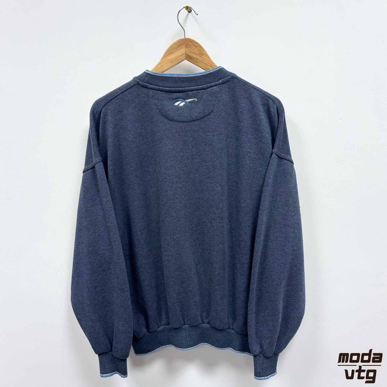 Vintage Y2K Reebok Sweatshirt Grey Large Crewneck Retro Sellout