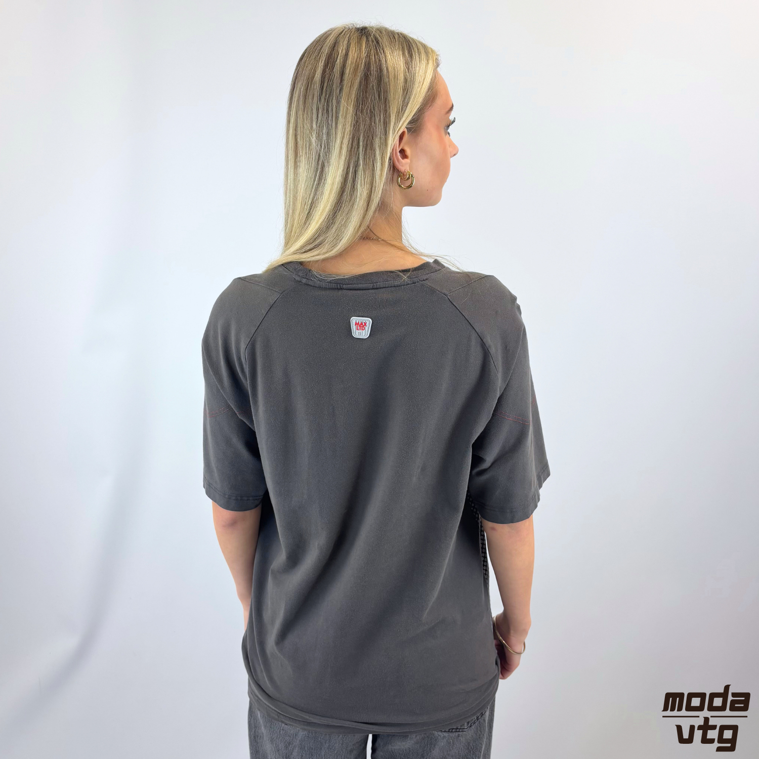 Vintage Y2K Nike Air T-Shirt Grey Large Max Ltd