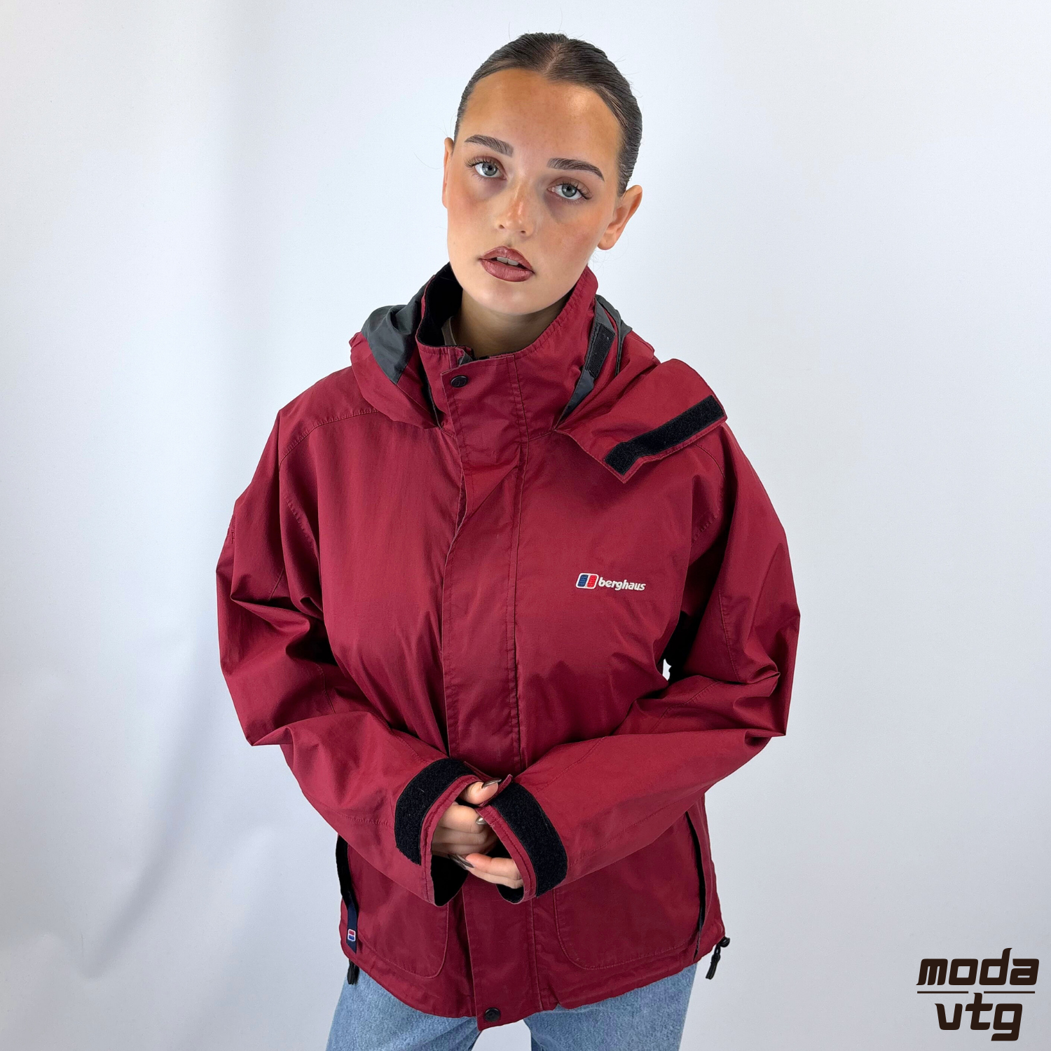 Vintage Y2K Berghaus Raincoat Burgundy Women’s Medium Aquafoil Pro 2 Gorpcore