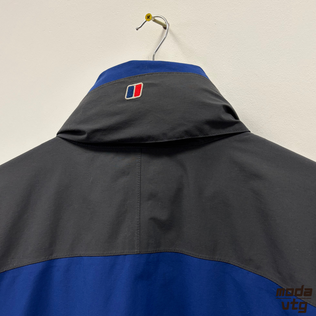 Vintage Y2K Berghaus Raincoat Navy XL Goretex Winter Walking Gorp