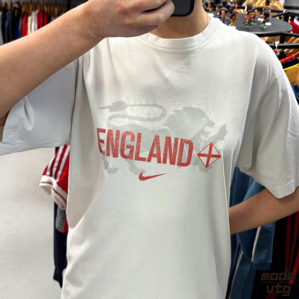 Vintage Y2K England T-Shirt White Large Nike Retro Unisex