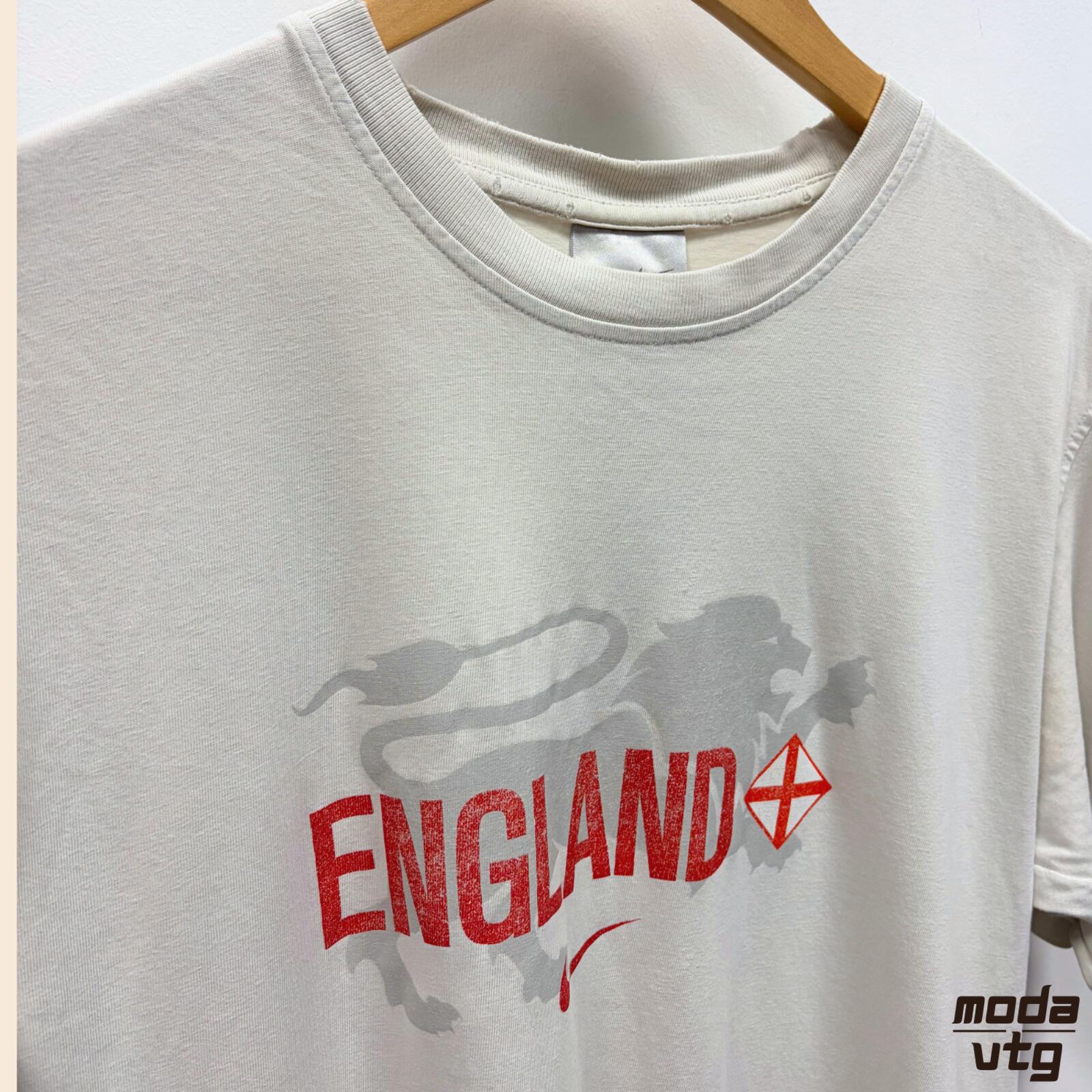 Vintage Y2K England T-Shirt White Large Nike Retro Unisex