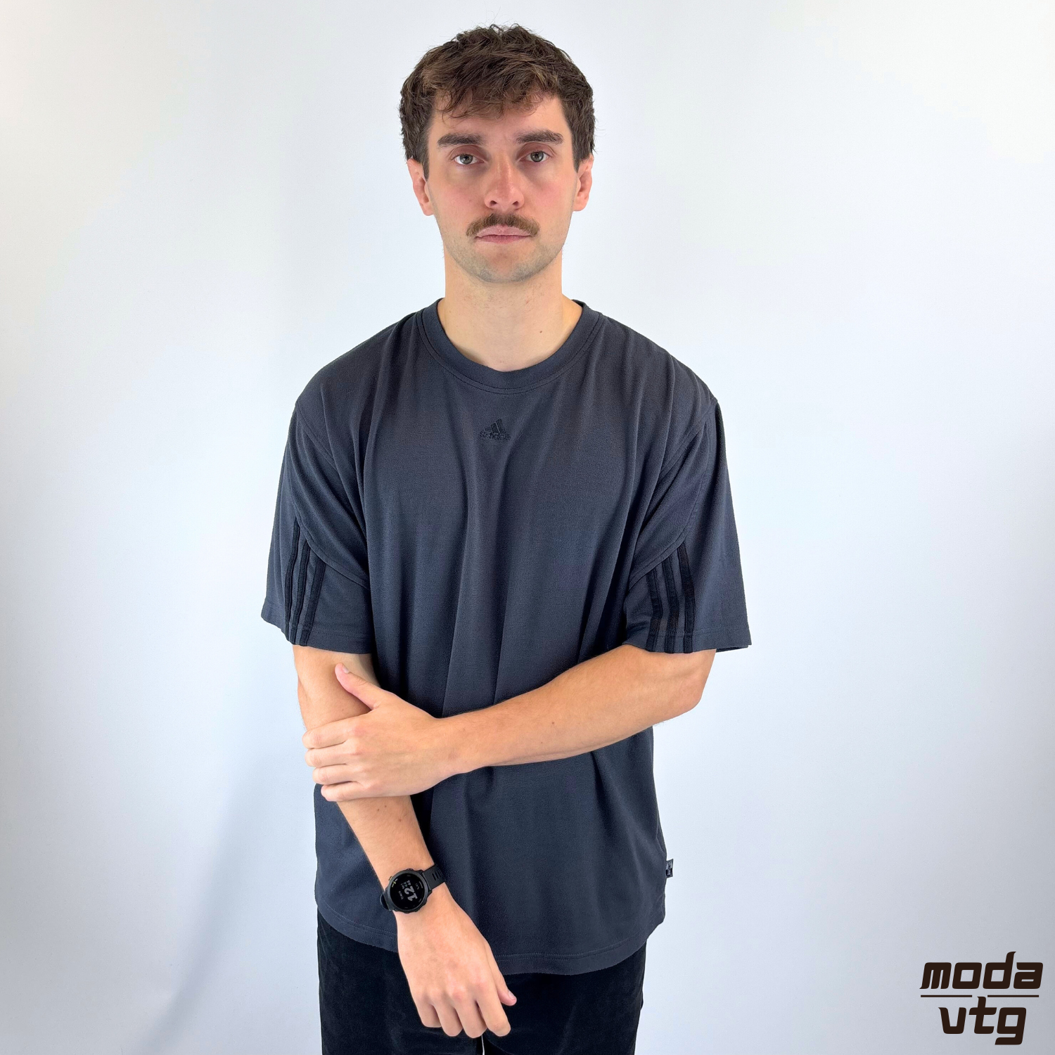 Vintage Y2K Adidas T-Shirt Grey XL