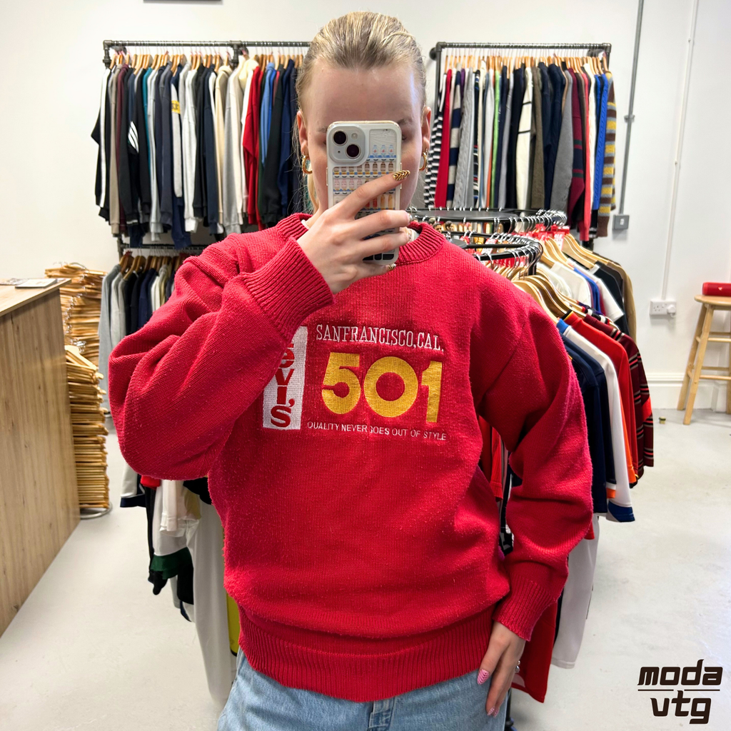 Vintage 80s Levi’s Knitted Jumper Red Small Unisex Retro