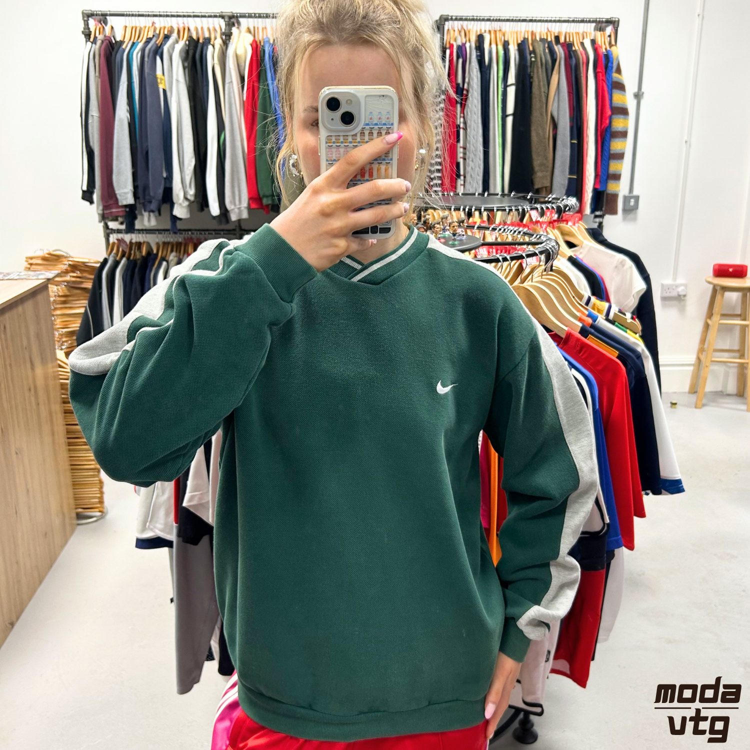 Vintage 90s Nike Sweatshirt Green Medium Retro Unisex