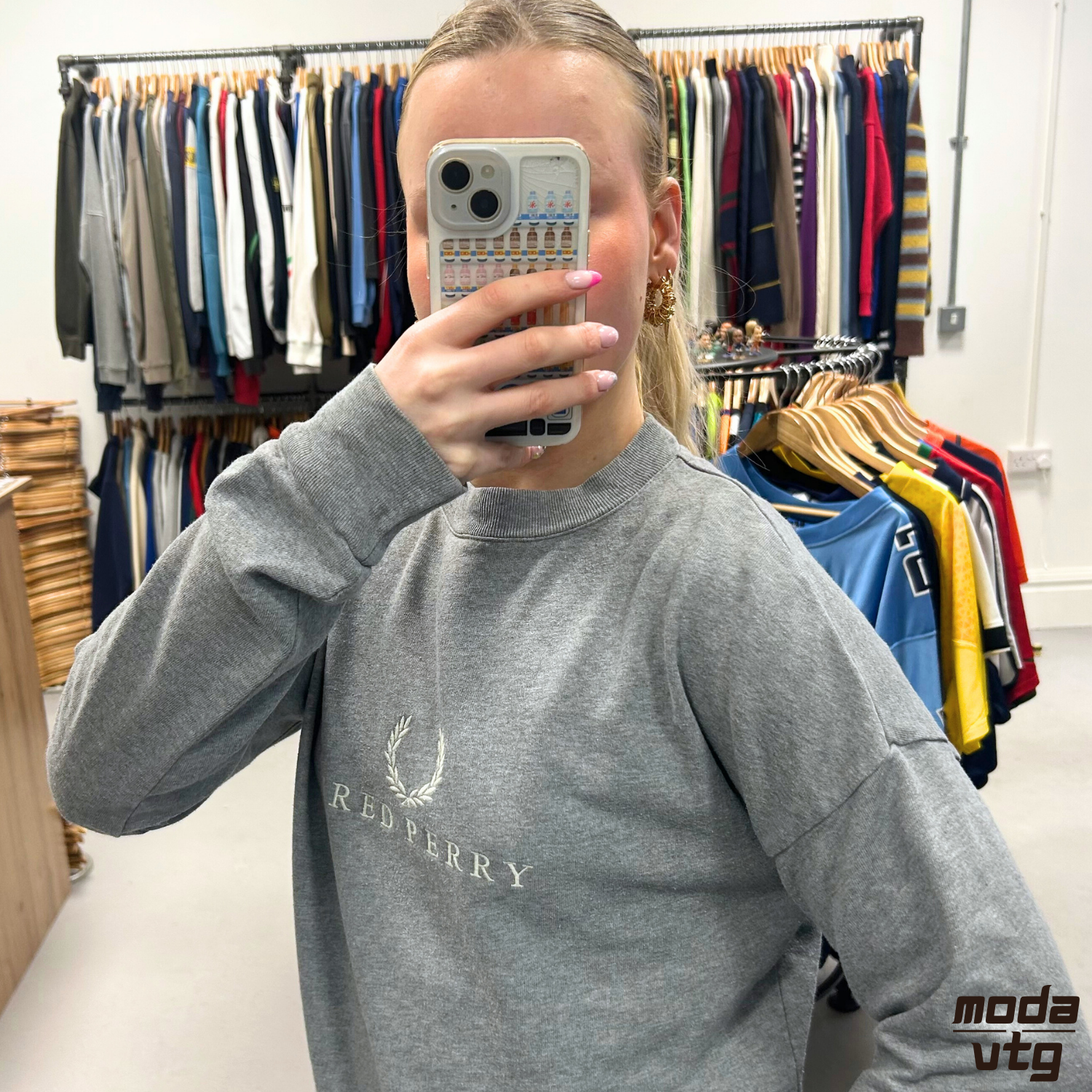 Vintage Y2K Fred Perry Sweatshirt Grey Small Unisex Retro Spellout