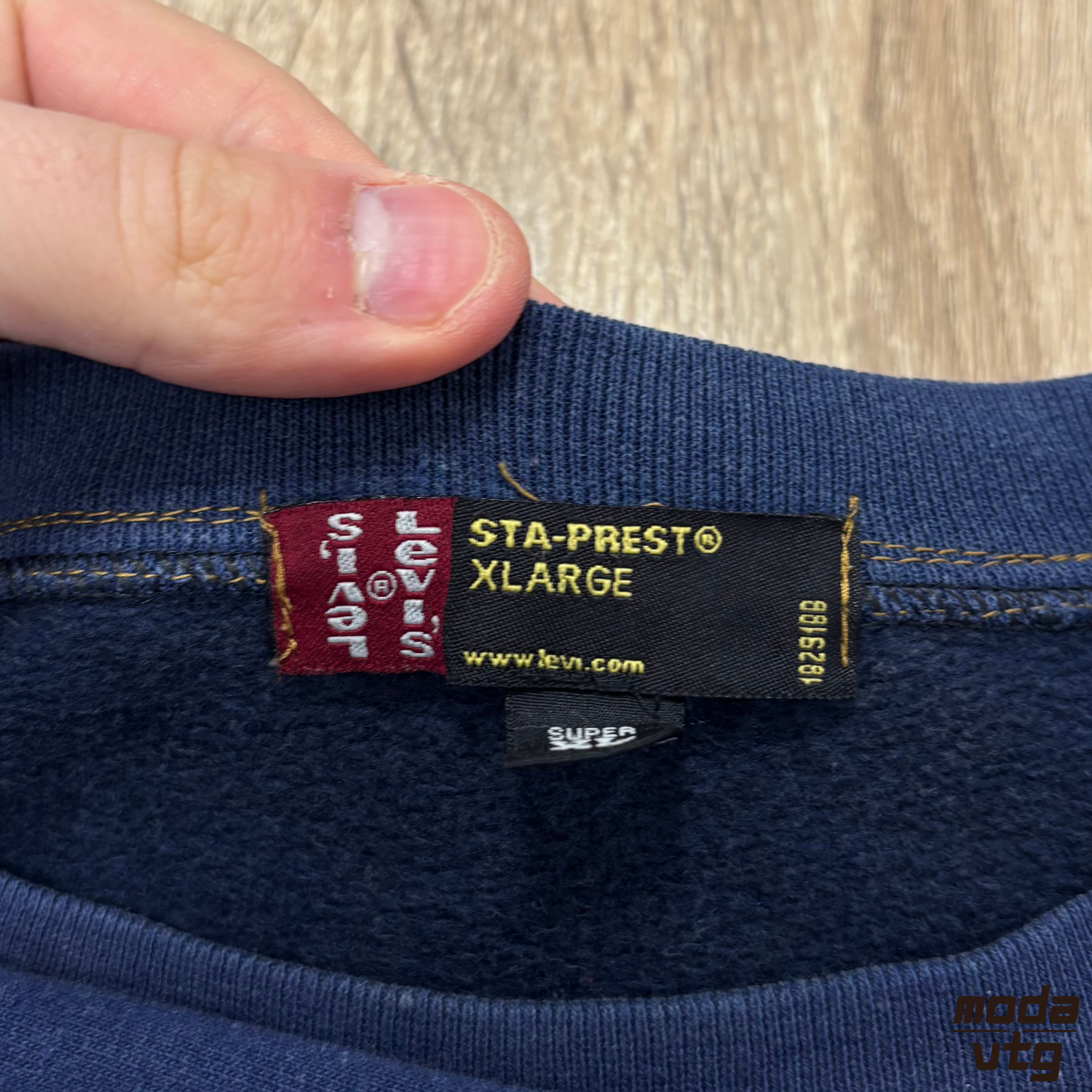 Vintage Y2K Levi’s Sweatshirt Navy Small