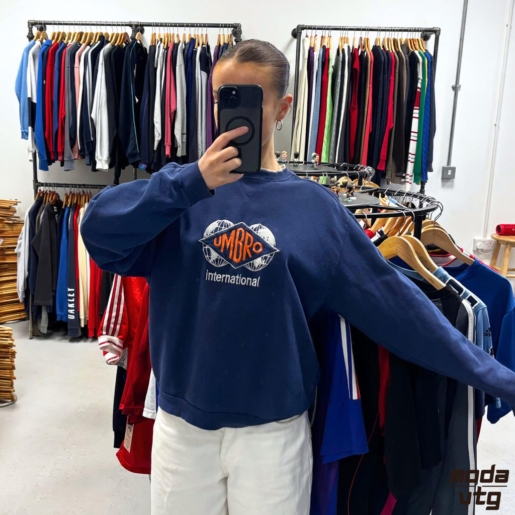 Vintage Y2K Umbro Sweatshirt Navy Medium Retro Unisex