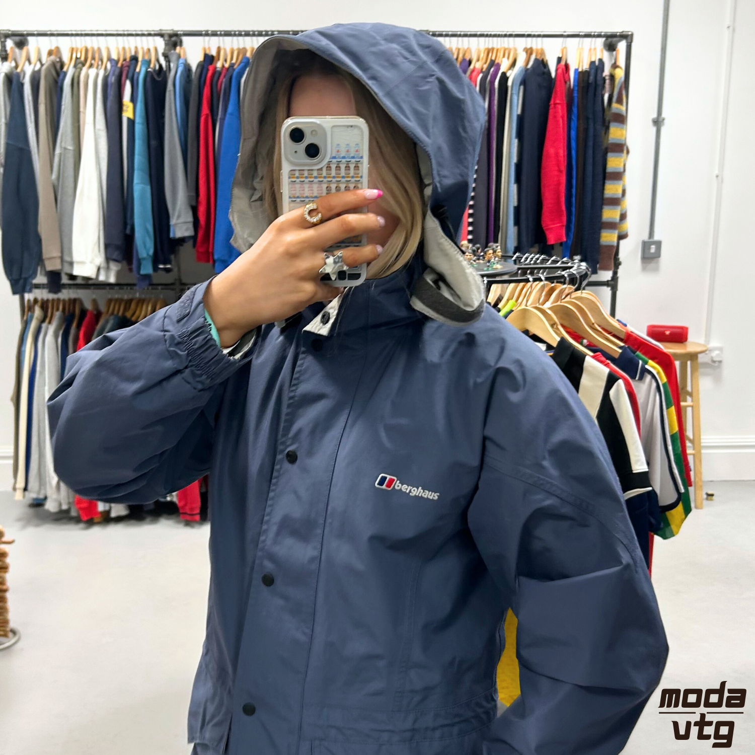Vintage 90s Berghaus Raincoat Grey Women’s Medium Walking Gorpcore