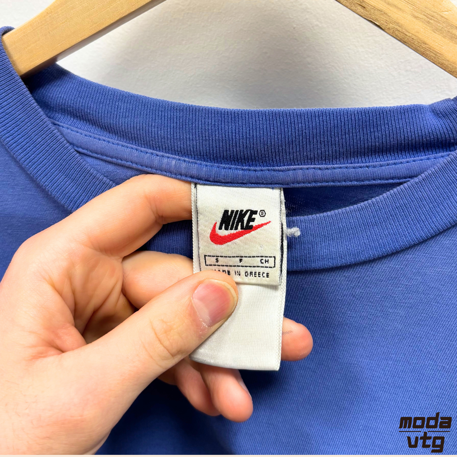 Vintage 90s Nike T-Shirt Blue Small Holiday Summer Swoosh