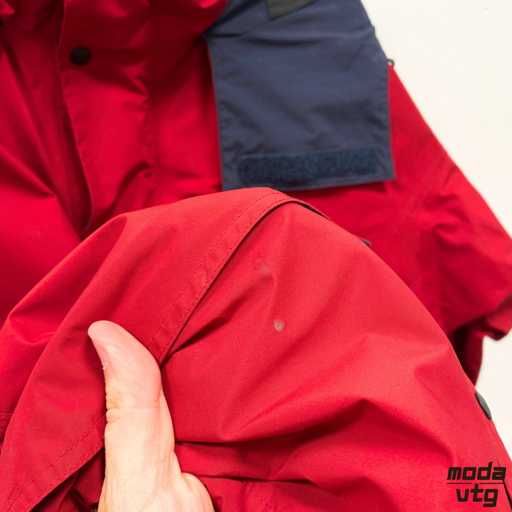 Vintage Y2K Berghaus Raincoat Red Women’s Medium Goretex Retro