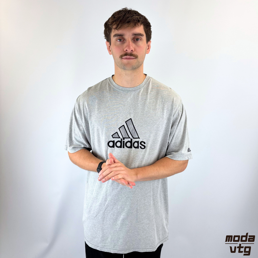 Vintage 90s Adidas T-Shirt Grey XL Embroidered