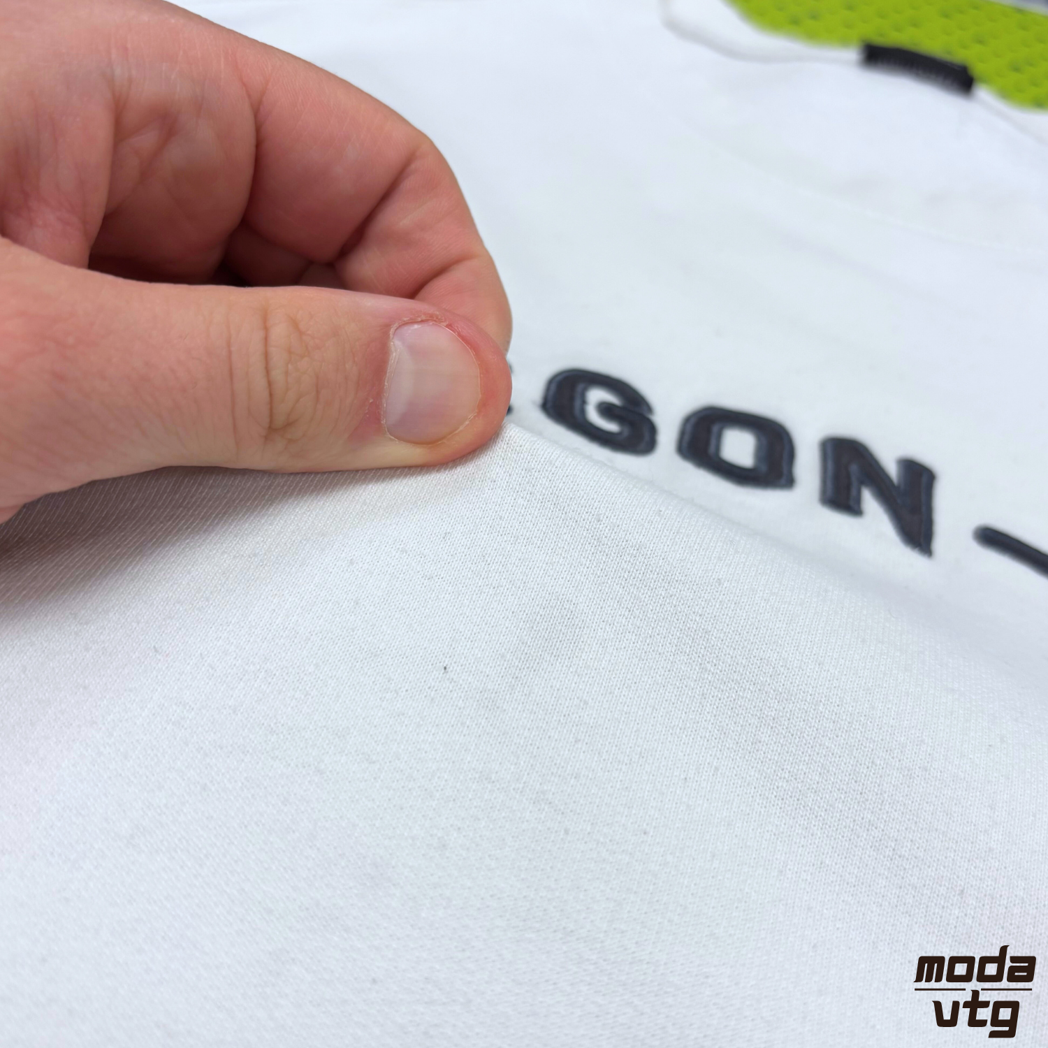 Vintage Y2K Nike Sweatshirt White Large