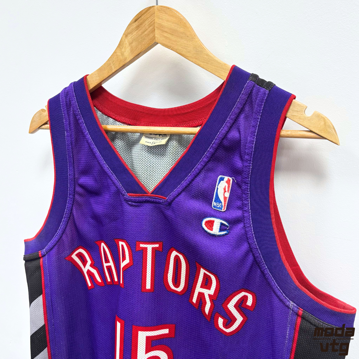 Vintage 1999-03 Toronto Raptors Purple Medium Carter #15 Champion
